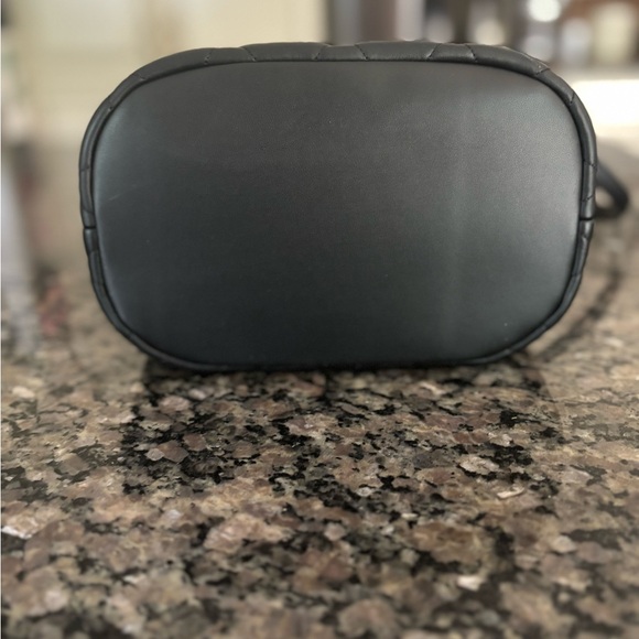 Kate Spade Black Quilted Carey Bucket Bag with Wallet - Picture 7 of 9